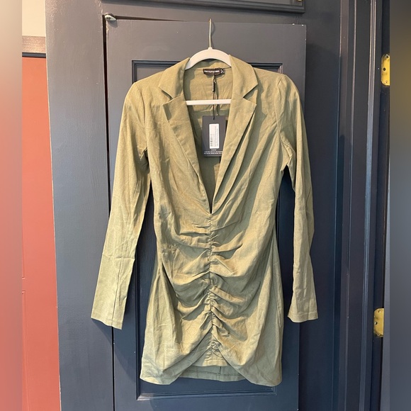 NWT PrettyLittleThing Khaki Plunge Ruched Front Blazer Dress - Picture 5 of 13